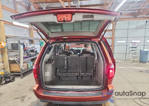 2006 Chrysler Town & Country Touring z USA, uszkodzony, nr VIN 2A4GP54L26R702339